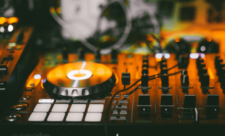 disc jockey equipment